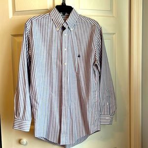 Brooks Brothers men’s dress shirt